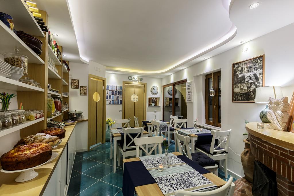 Beach Hotel 14Leoni B&B Salerno Exterior photo