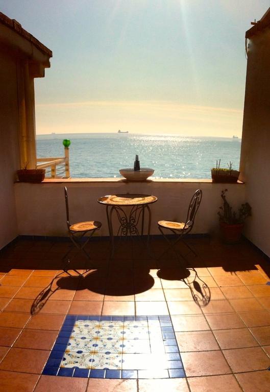 Beach Hotel 14Leoni B&B Salerno Exterior photo